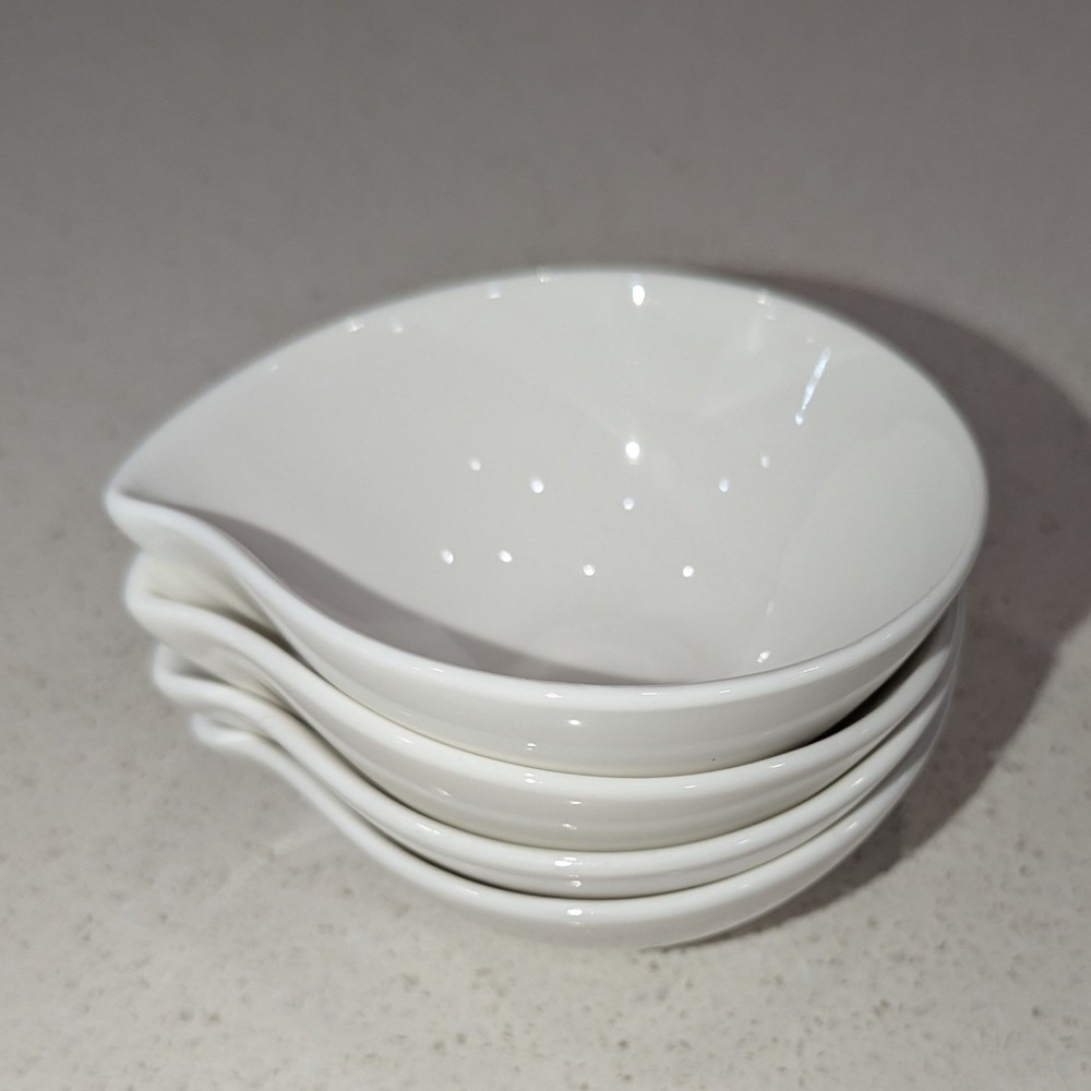 Arcoroc Tasting Porcelain White Teardrop Bowls Set of 4 3.75" Sauce / Oil Bowls